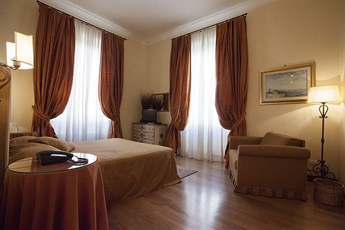 Relais Al Senato 3* Roma